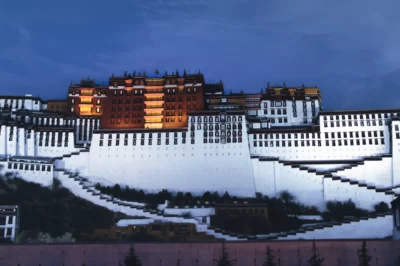 Trekking in Tibet – Explore the 2 Treks on the Roof of the World